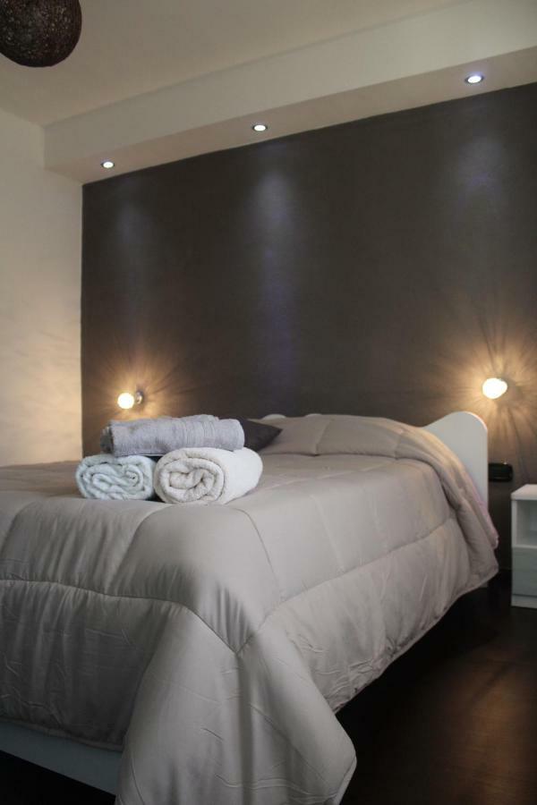 B&B Meddie Tiana Buitenkant foto