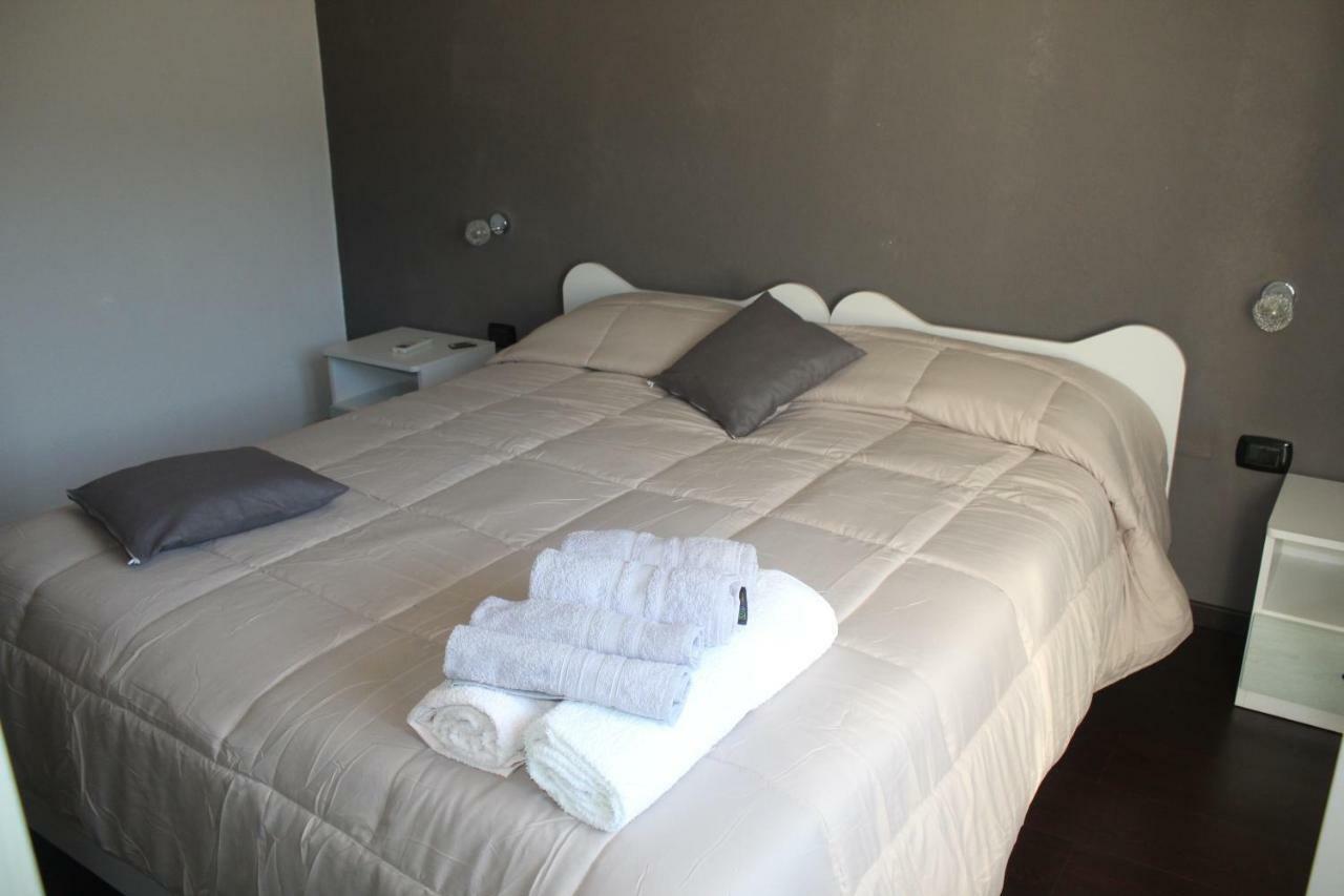B&B Meddie Tiana Buitenkant foto