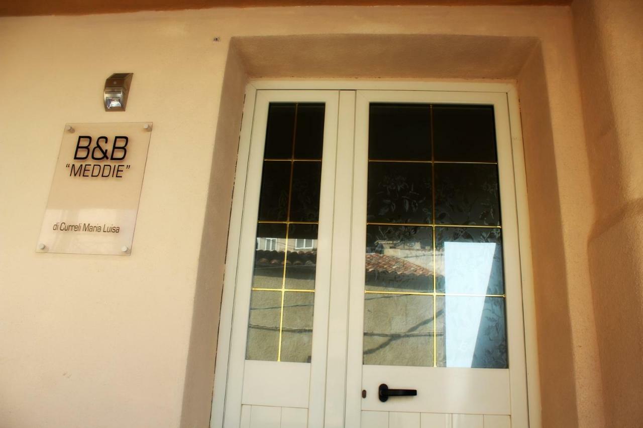 B&B Meddie Tiana Buitenkant foto
